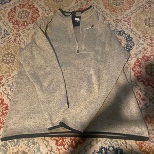Magellan pullover